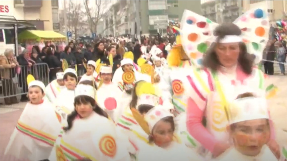 Desfile de Carnaval animou Corroios