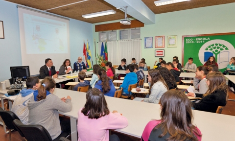 Escola Básica de Vale de Milhaços recebe o Poder Local