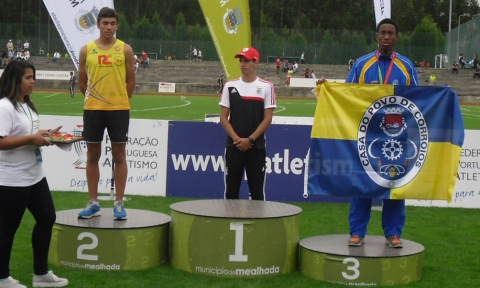 Casa do Povo conquista medalha no atletismo