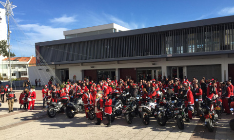 Motards espalham sorrisos e alegria