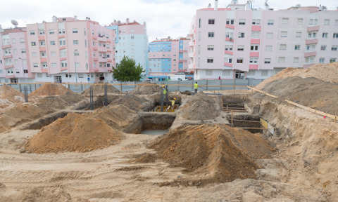 Arrancou a construção da EB Sta. Marta do Pinhal