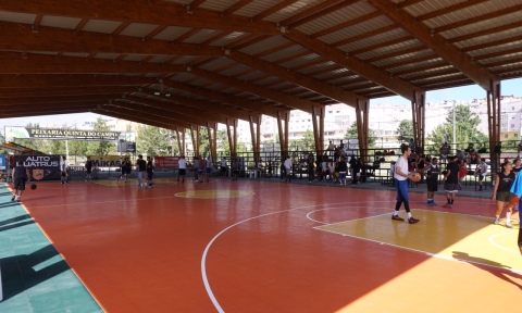 Torneio noturno de street basket 3x3