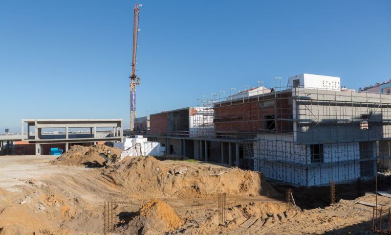 Construção da EB Santa Marta do Pinhal em curso