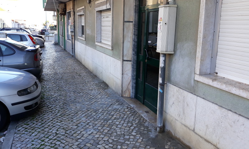 Requalificação de calçada na Rua Casa do Povo