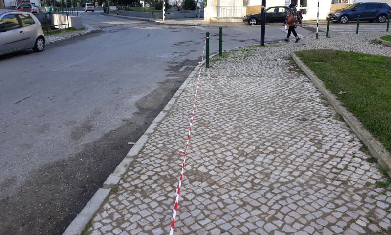 Reparação de calçada na rua Cidade de Lisboa