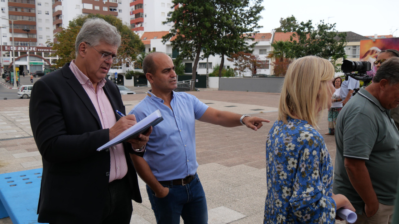 Autarcas promovem visita de trabalho na Freguesia de Corroios